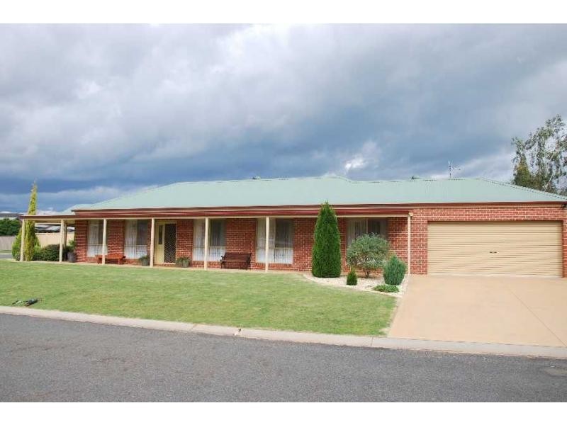 1 Orange Grove, Barooga NSW 3644