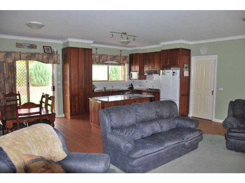 1 Orange Grove, Barooga NSW 3644