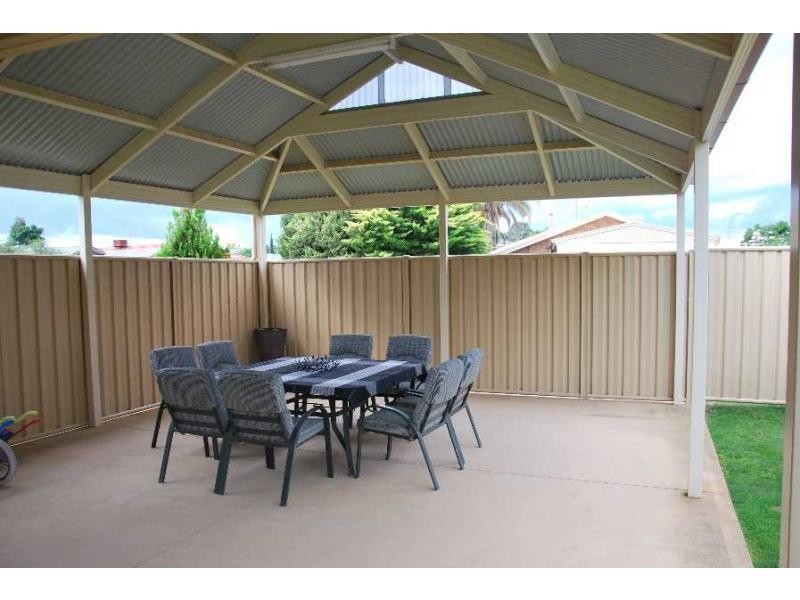 1 Orange Grove, Barooga NSW 3644