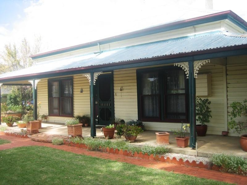 80 Mahonga Street, Jerilderie NSW 2716