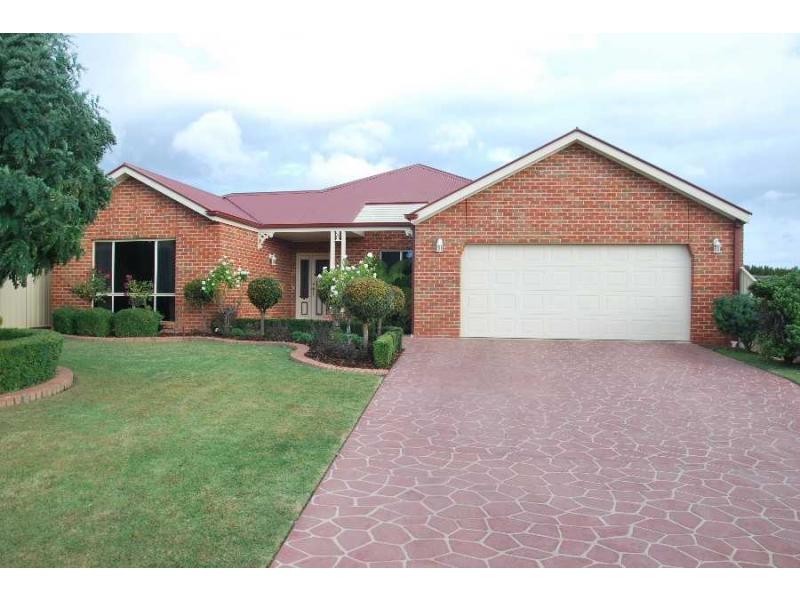 13 Bisogni Drive, Cobram VIC 3644