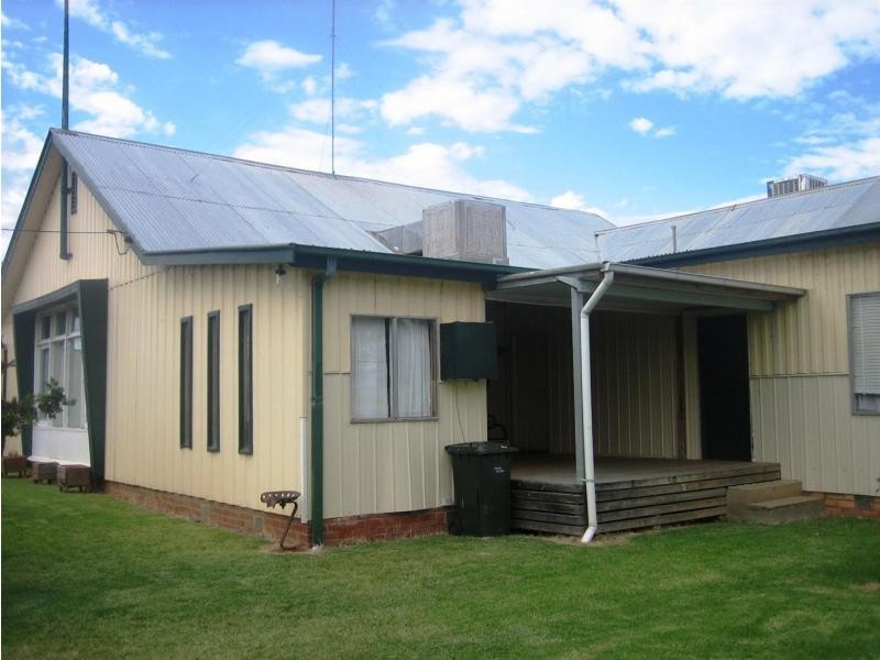 68 Mahonga Street, Jerilderie NSW 2716