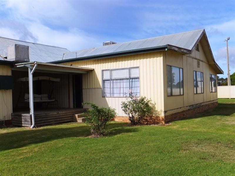 68 Mahonga Street, Jerilderie NSW 2716