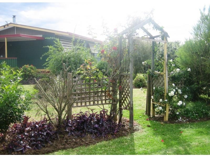 77 Mahonga Street, Jerilderie NSW 2716