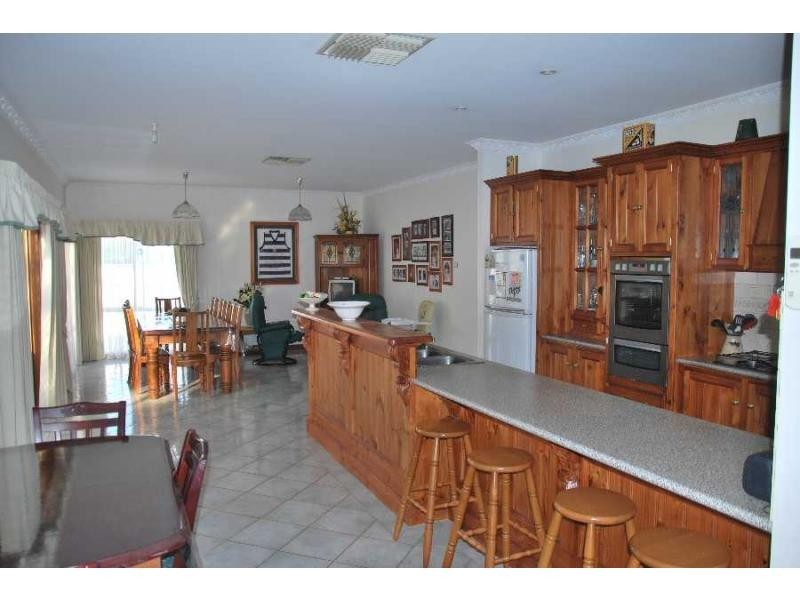 17 Scenic Drive, Cobram VIC 3644