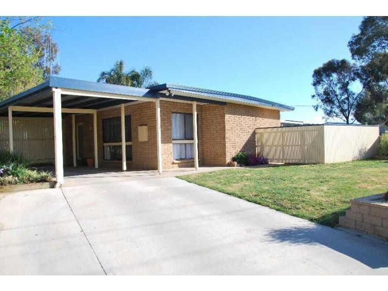 74 Collie Street, Barooga NSW 3644