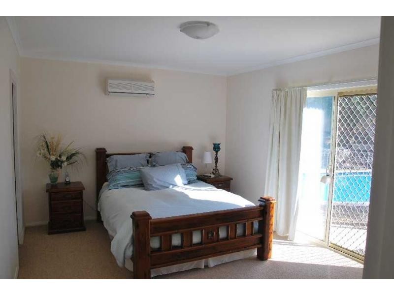 74 Collie Street, Barooga NSW 3644