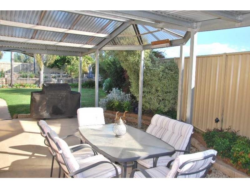 74 Collie Street, Barooga NSW 3644