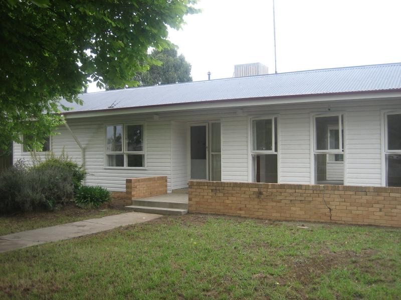 34 Mahonga Street, Jerilderie NSW 2716