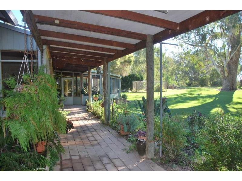 7078 Goulburn Valley Highway, Koonoomoo VIC 3644