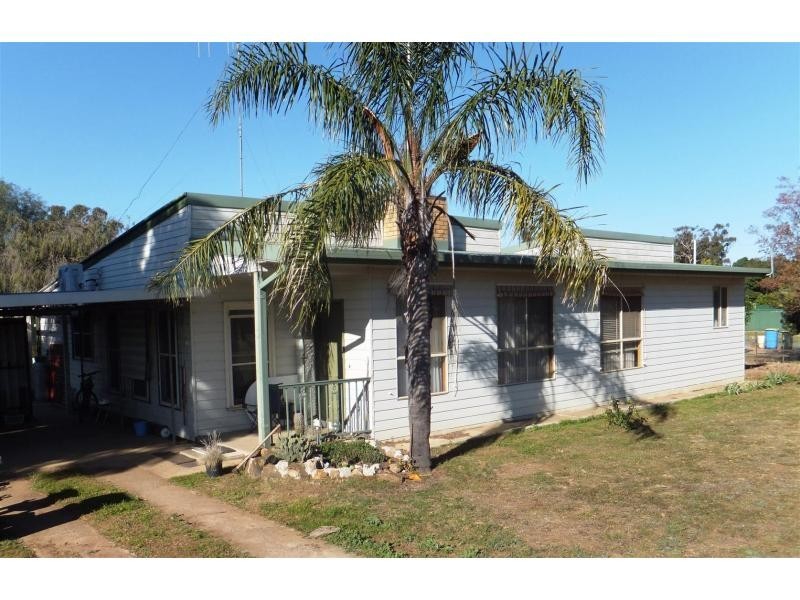 8-12 Jerilderie Street, Berrigan NSW 2712