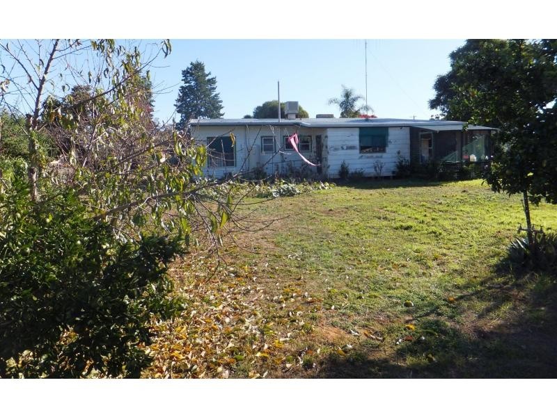 8-12 Jerilderie Street, Berrigan NSW 2712