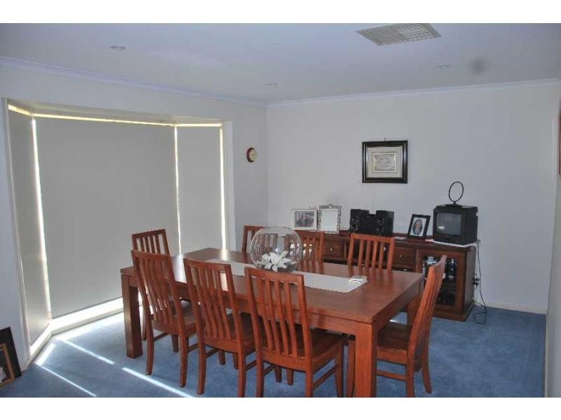 11 Hay Street, Barooga NSW 3644