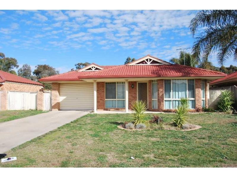 23 Sturt Street, Cobram VIC 3644