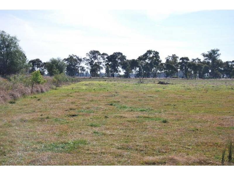 55 Dunkirk Road, Yarroweyah VIC 3644