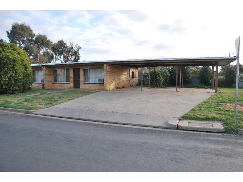 Unit 1, 2, 3/1 Sturt Street, Cobram VIC 3644