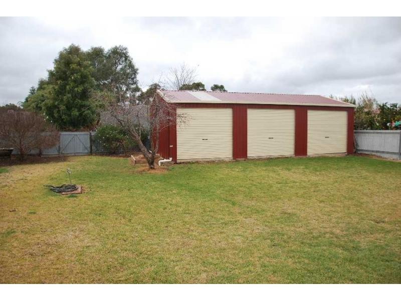 123 High Street, Cobram VIC 3644