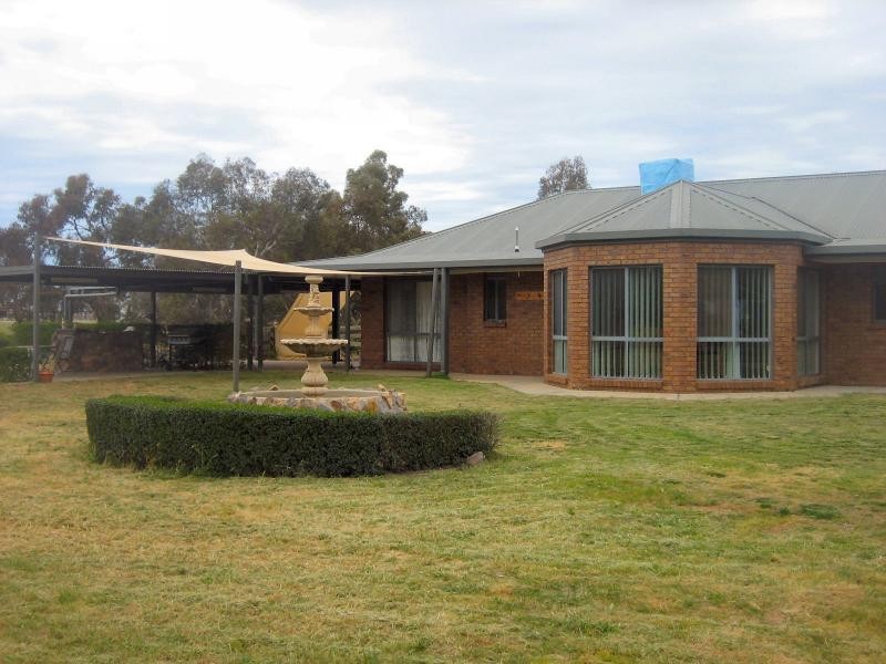 3 Greggerys Road, Berrigan NSW 2712