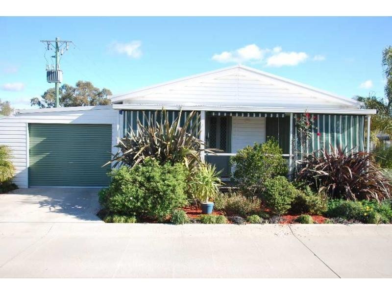 162 Lakeside Drive, Oasis Village, Cobram VIC 3644