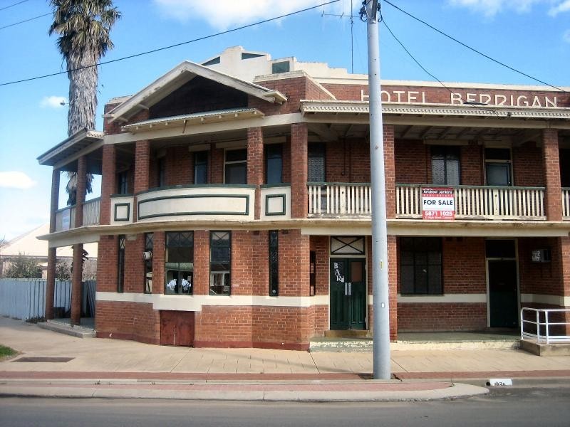 2-4 Chanter Street, Berrigan NSW 2712