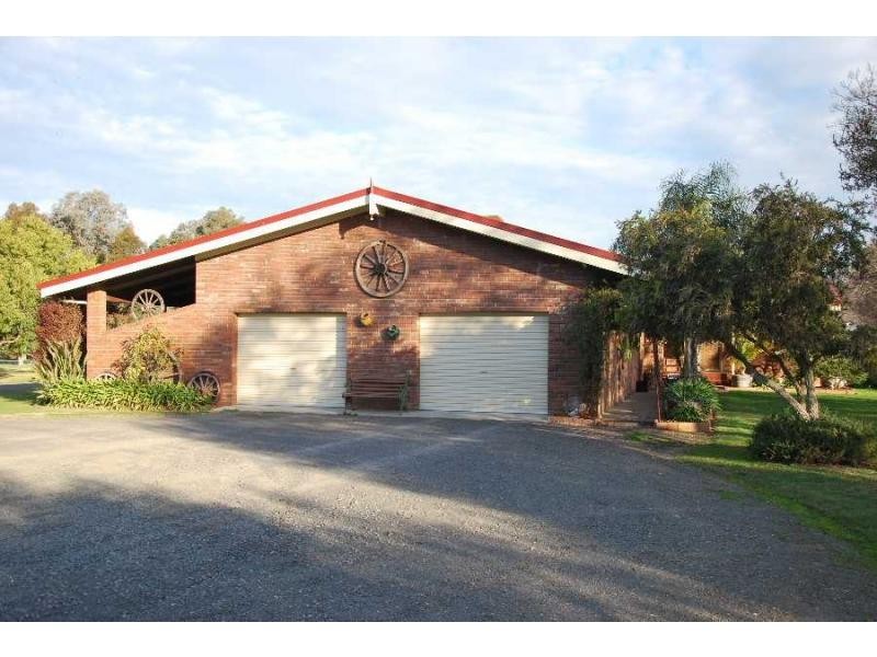 7177 Goulburn Valley Highway, Koonoomoo VIC 3644
