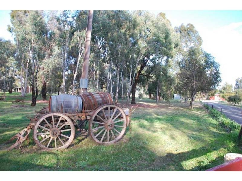 7177 Goulburn Valley Highway, Koonoomoo VIC 3644