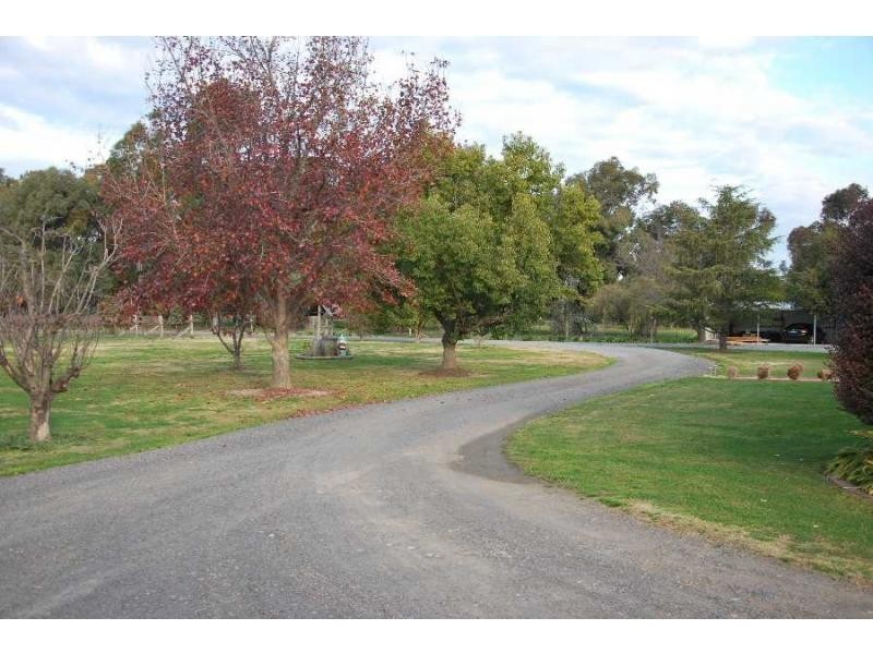 7177 Goulburn Valley Highway, Koonoomoo VIC 3644