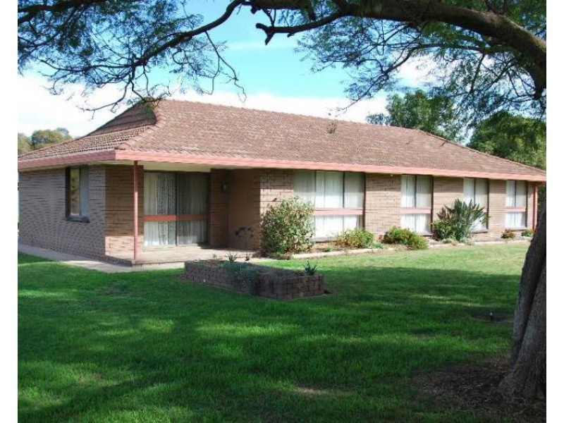 2849 Murray Valley Highway, Cobram East VIC 3644