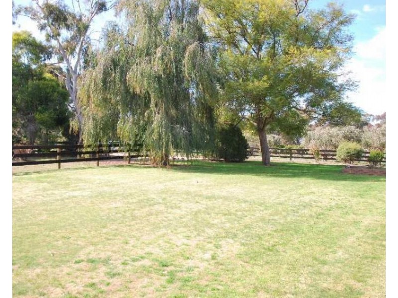 2849 Murray Valley Highway, Cobram East VIC 3644