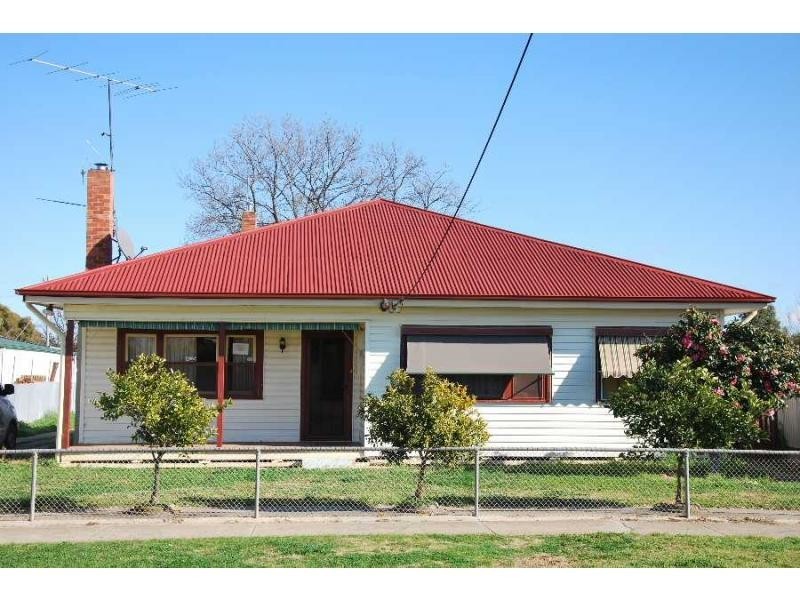 11 Warkil Street, Cobram VIC 3644