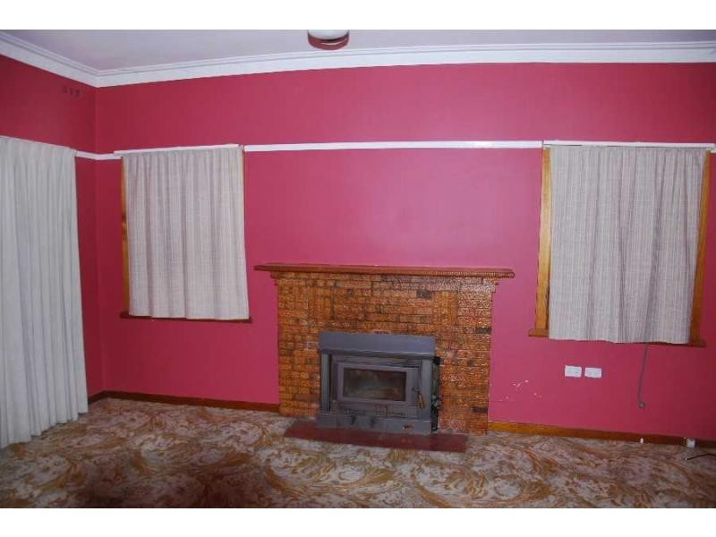 11 Warkil Street, Cobram VIC 3644