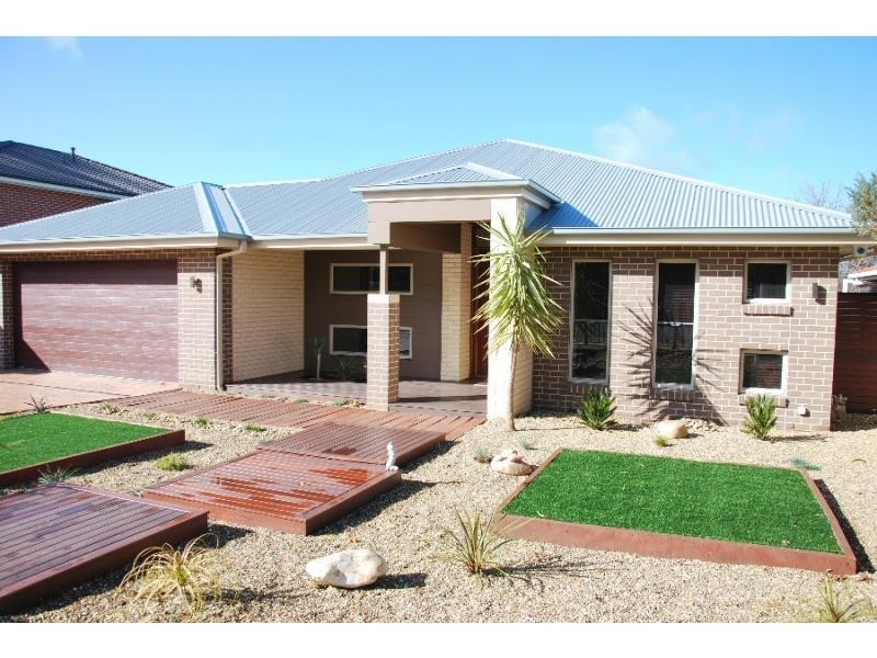 76 Mookarii Street, Cobram VIC 3644