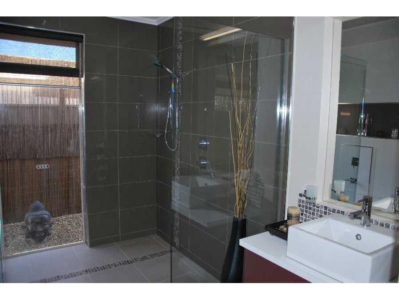 76 Mookarii Street, Cobram VIC 3644