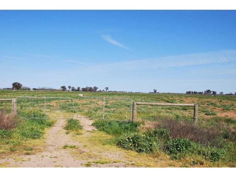 Cnr Larissa & Churchill Road, Yarroweyah VIC 3644