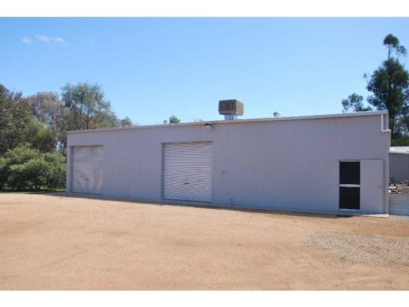 1988 Murray Valley Highway, Cobram VIC 3644