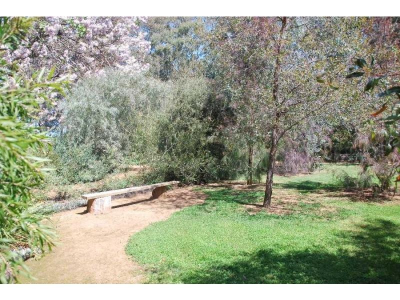 1988 Murray Valley Highway, Cobram VIC 3644