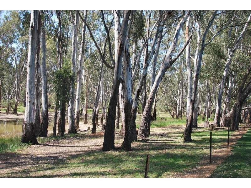 1988 Murray Valley Highway, Yarrawonga VIC 3730