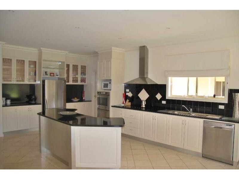 32 Catona Crescent, Cobram VIC 3644