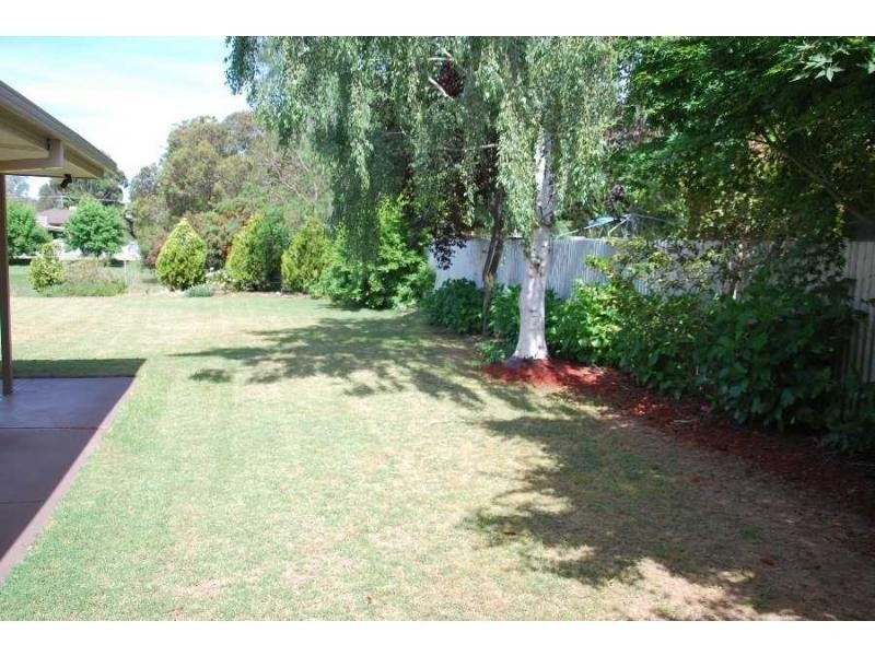 17 Arramagong Street, Barooga NSW 3644