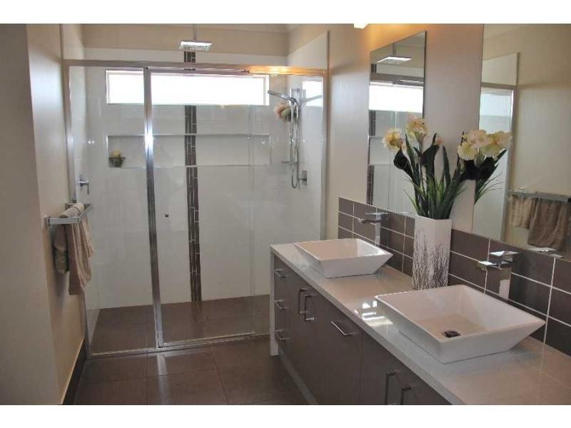 1 Young Street, Cobram VIC 3644