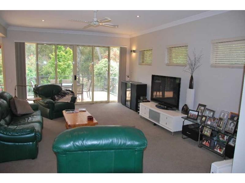 2 View Court, Cobram VIC 3644