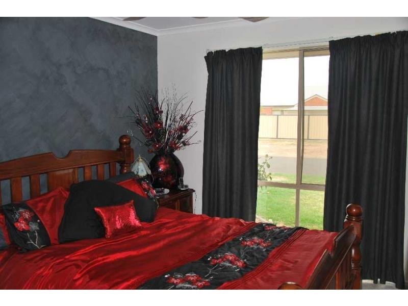 16 Gorton Street, Cobram VIC 3644