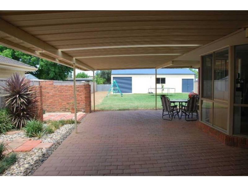 16 Gorton Street, Cobram VIC 3644