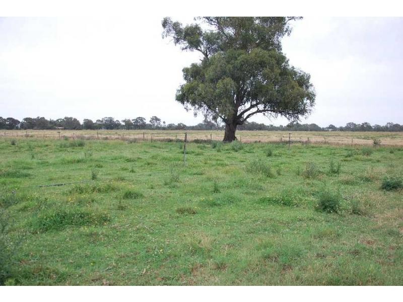 7131 – 7149 Goulburn Valley Highway, Koonoomoo VIC 3644