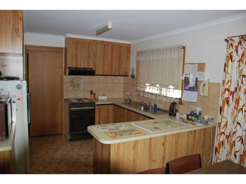 8 Yanco Court, Cobram VIC 3644