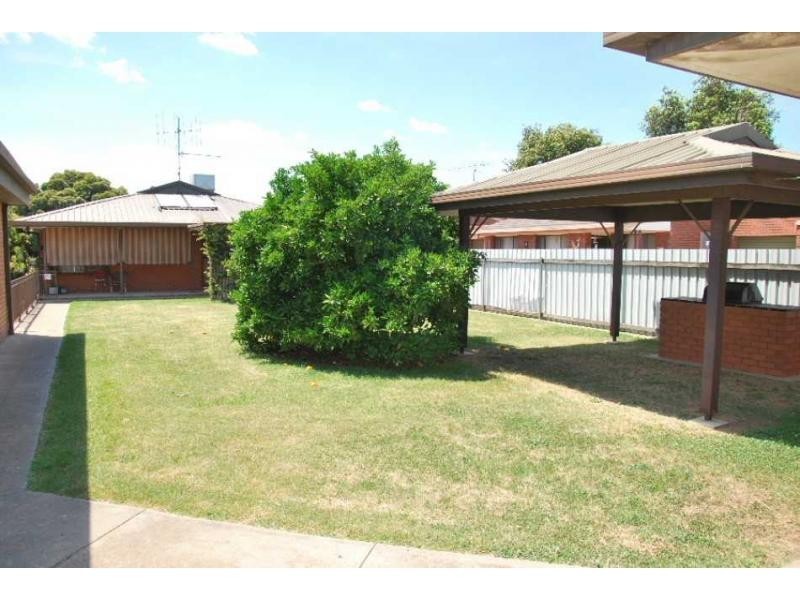 8 Yanco Court, Cobram VIC 3644