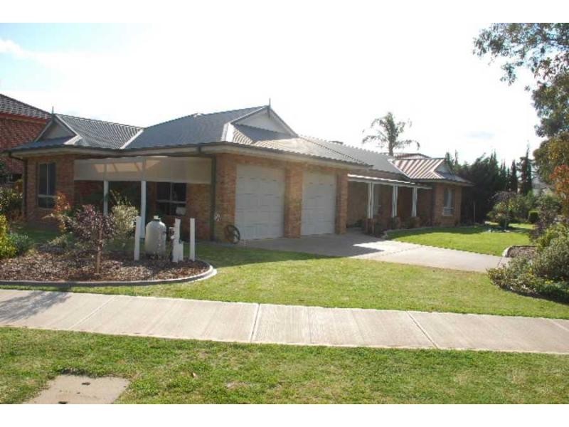 5 Lemon Grove, Cobram VIC 3644