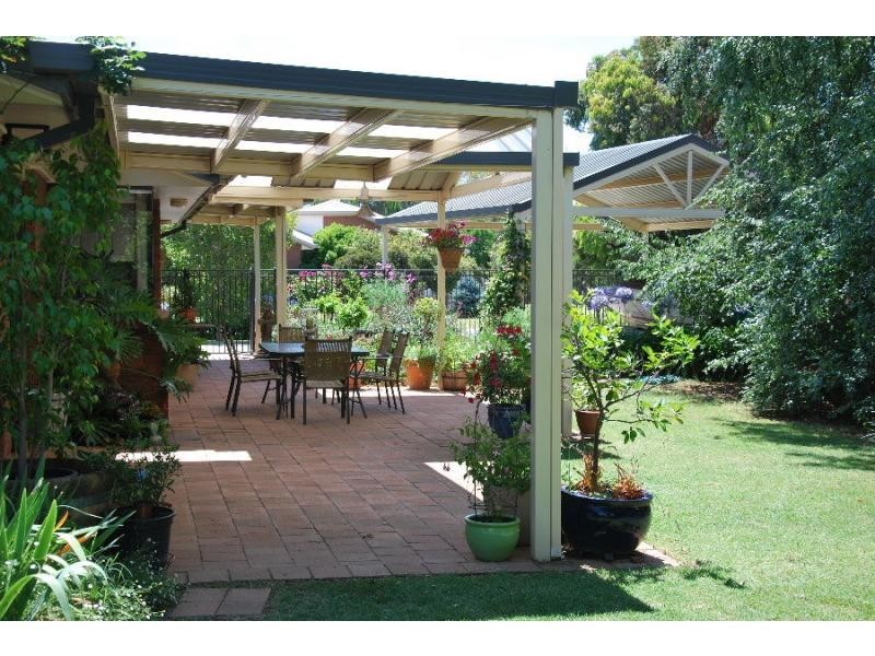 12 Apricot Circuit, Cobram VIC 3644