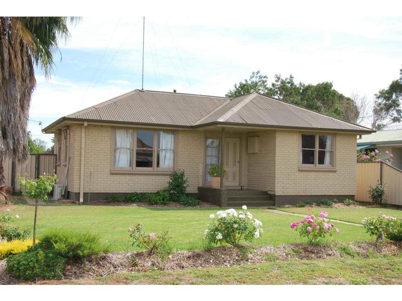 19 Budd Street, Berrigan NSW 2712