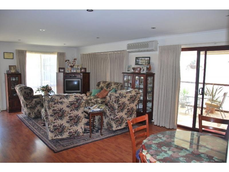 4 Victoria Avenue, Barooga NSW 3644